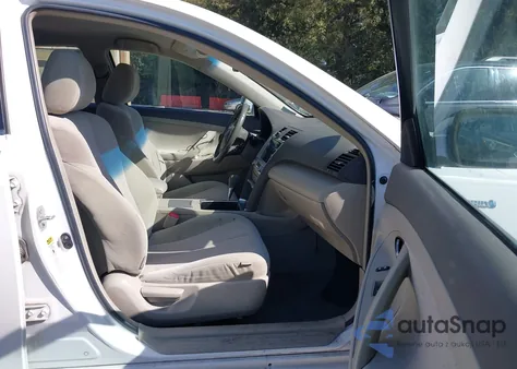 2010 Toyota Camry Hybrid из США, поврежденный, VIN 4T1BB3EK4AU124678